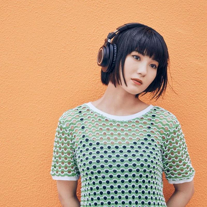 鐵三角無(wú)線(xiàn)頭戴式耳機(jī)